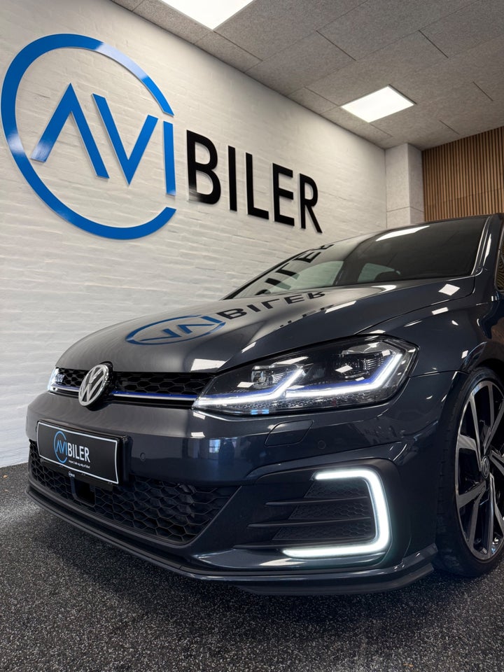 VW Golf VII 1,4 GTE DSG 5d