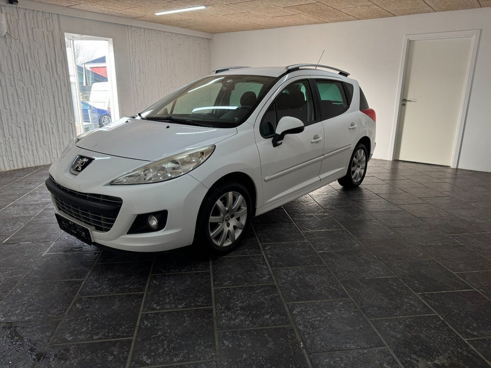 Peugeot 207 1,6 VTi Premium SW 5d