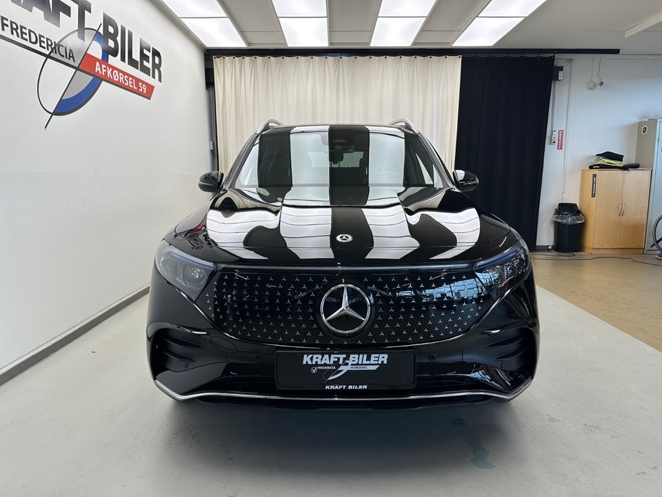 Mercedes EQB250+ AMG Line 5d