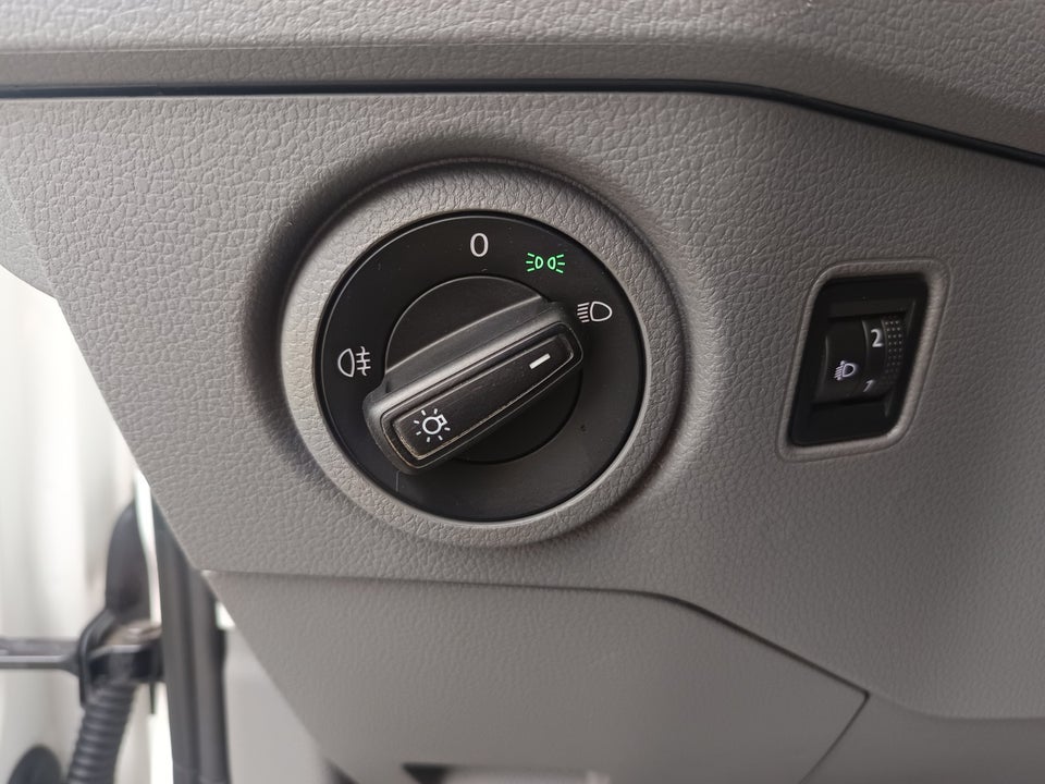 VW Crafter 30 2,0 TDi 102 Kassevogn L3H2