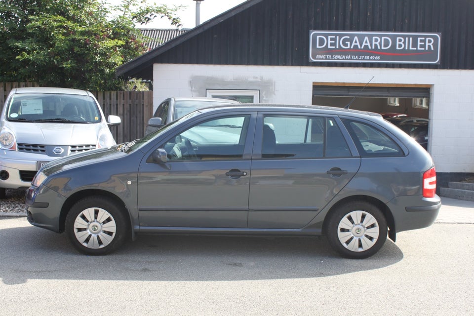 Skoda Fabia 1,4 16V 75 Ambiente Combi 5d