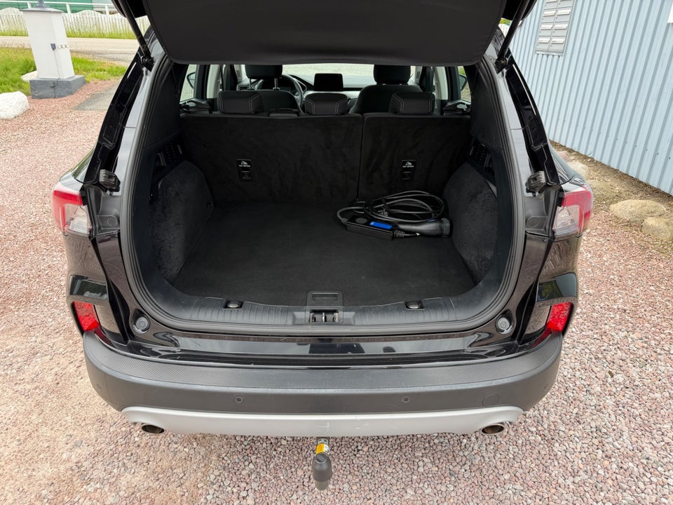 Ford Kuga 2,5 PHEV Titanium CVT 5d