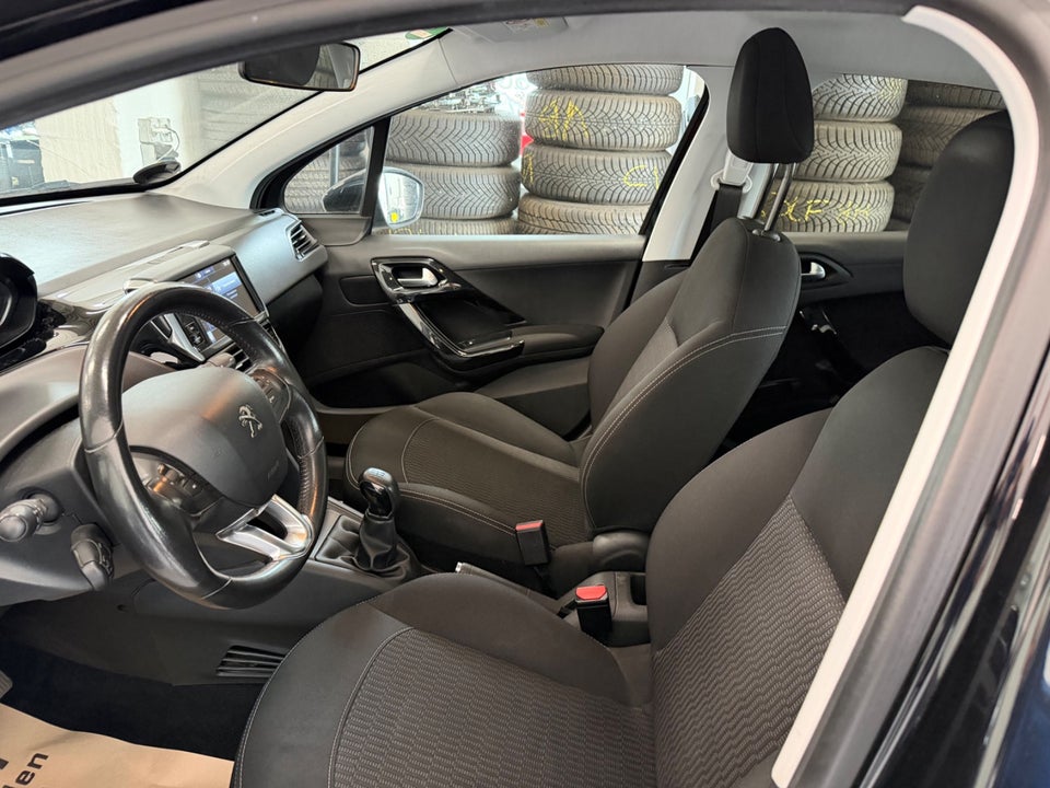 Peugeot 208 1,6 BlueHDi 100 Envy 5d