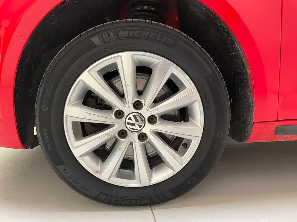 VW Touran 2,0 TDi 140 Highline DSG BMT Van 5d