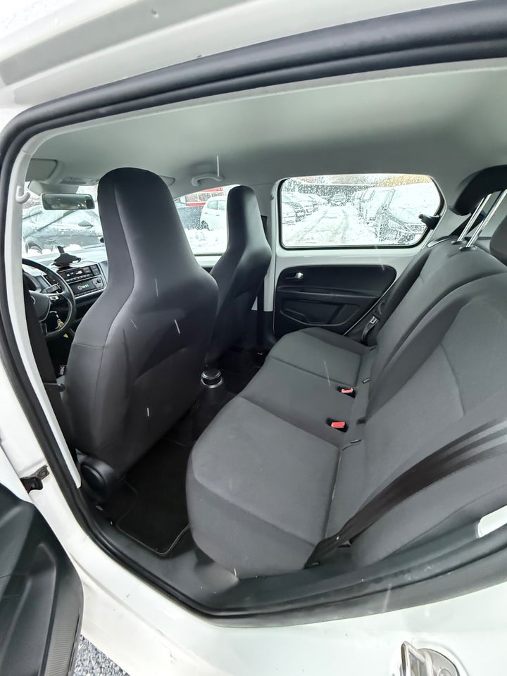 VW Up! 1,0 MPi 60 White Up! BMT 5d