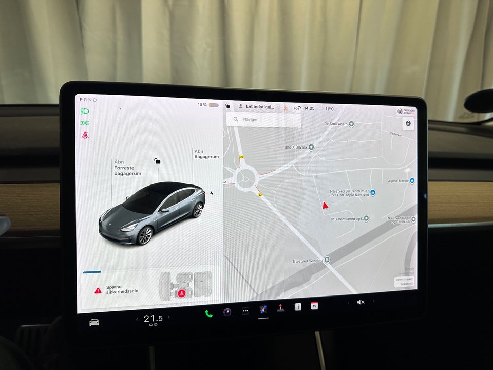 Tesla Model 3 Long Range AWD 4d