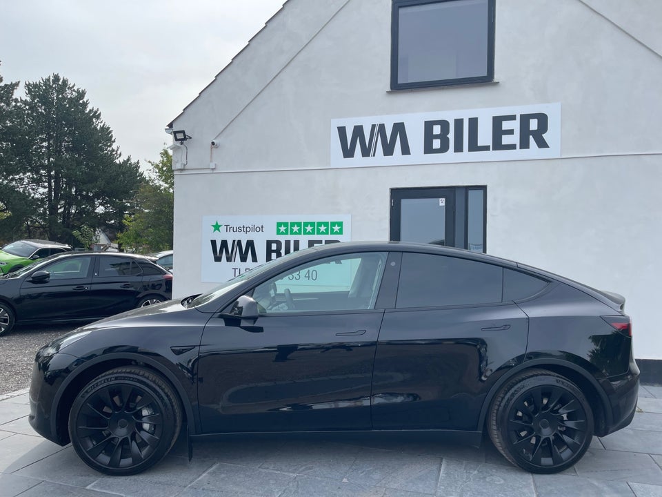 Tesla Model Y Long Range AWD 5d