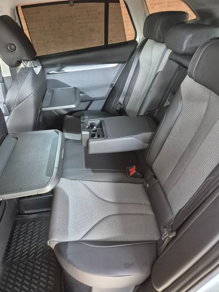 Skoda Enyaq 80 iV Loft 5d