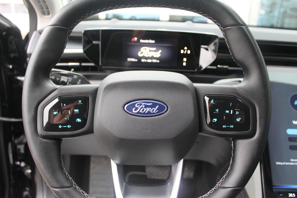 Ford Explorer 79 Premium Extended Range AWD 5d