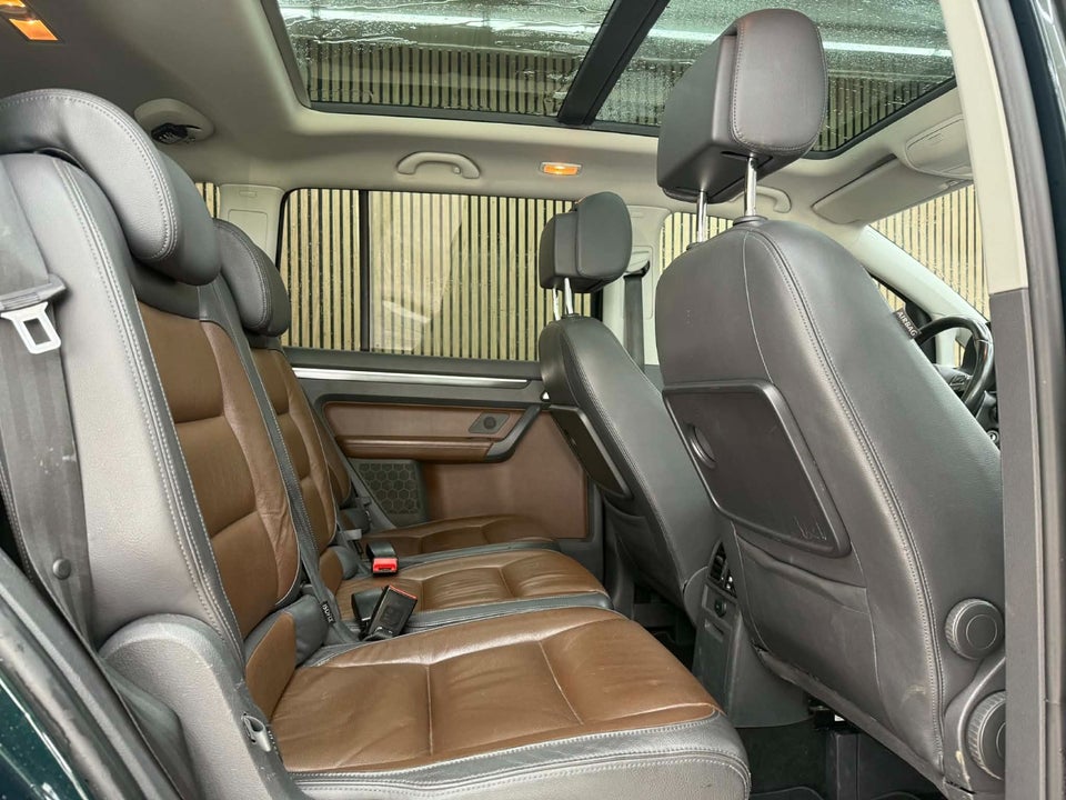 VW Touran 2,0 TDi 177 Highline DSG 7prs 5d