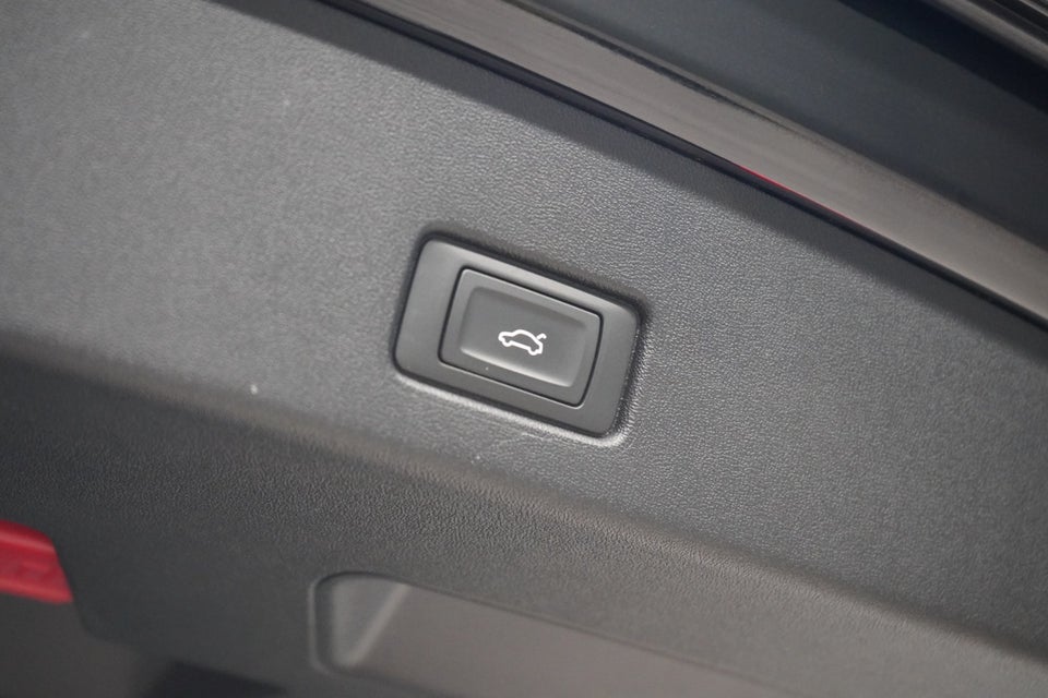 Audi Q4 e-tron 45 S-line 5d