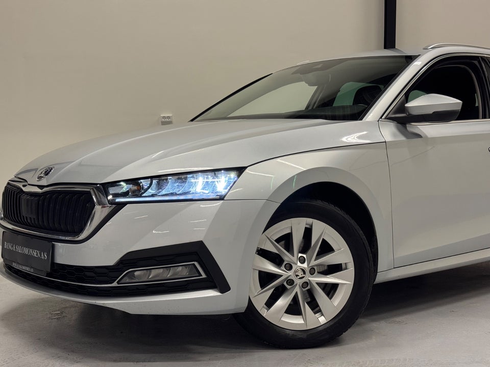 Skoda Octavia 2,0 TDi 150 Ambition Combi DSG 5d