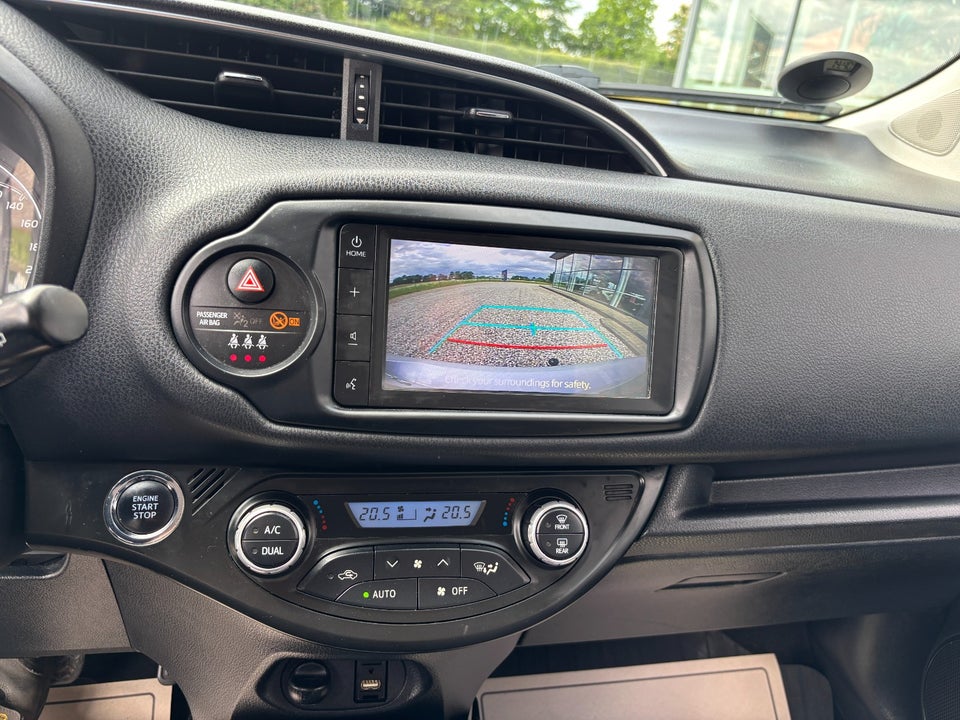Toyota Yaris 1,5 VVT-iE T3 Smart MDS 5d