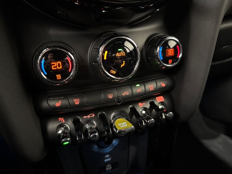 MINI Cooper SE Classic Trim 3d