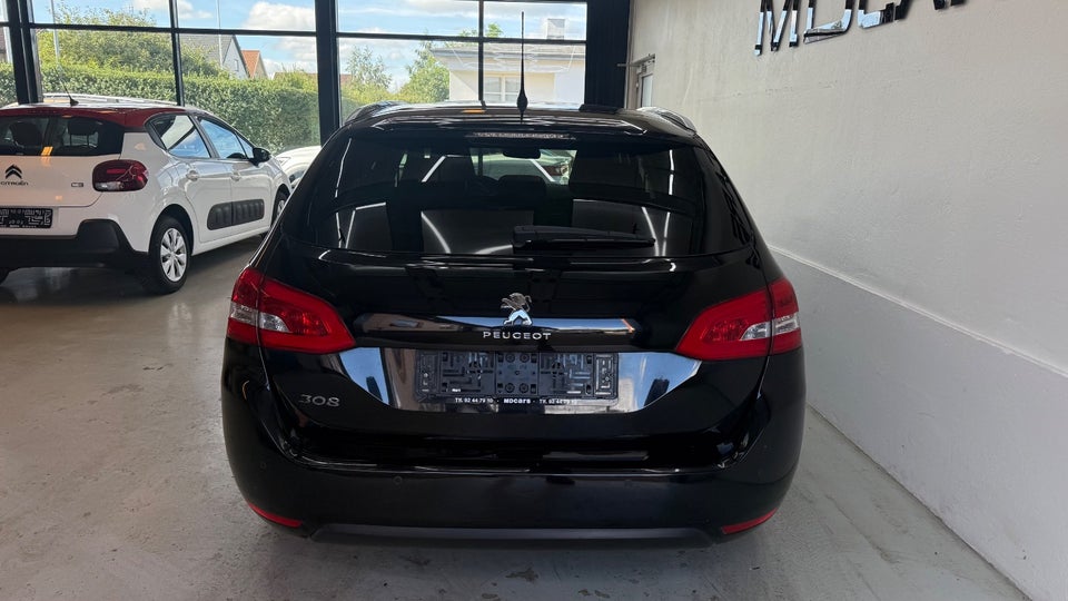 Peugeot 308 1,2 e-THP 130 Allure Sky SW 5d