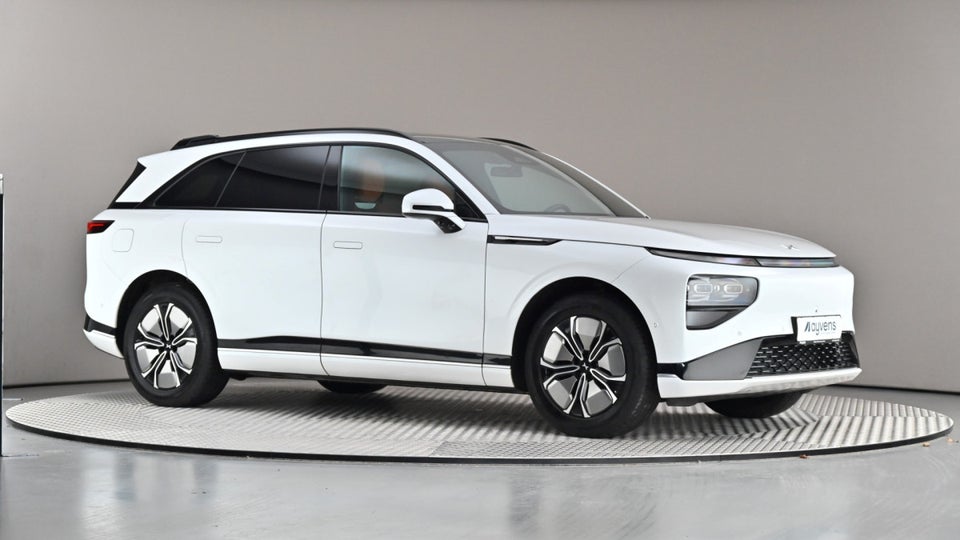 Xpeng G9 Standard Range 5d