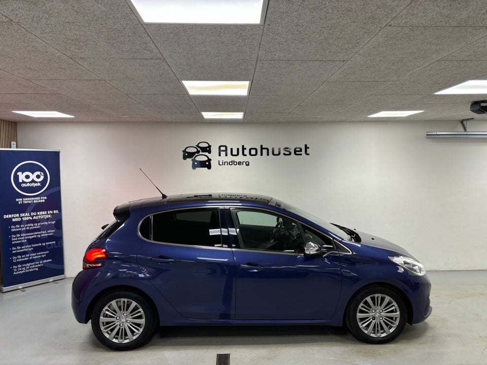 Peugeot 208 1,6 BlueHDi 100 Allure Sky 5d