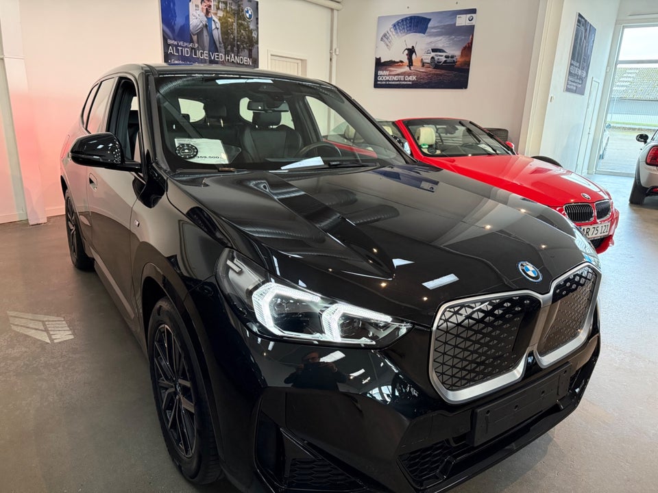 BMW iX1 xDrive30 M-Sport 5d