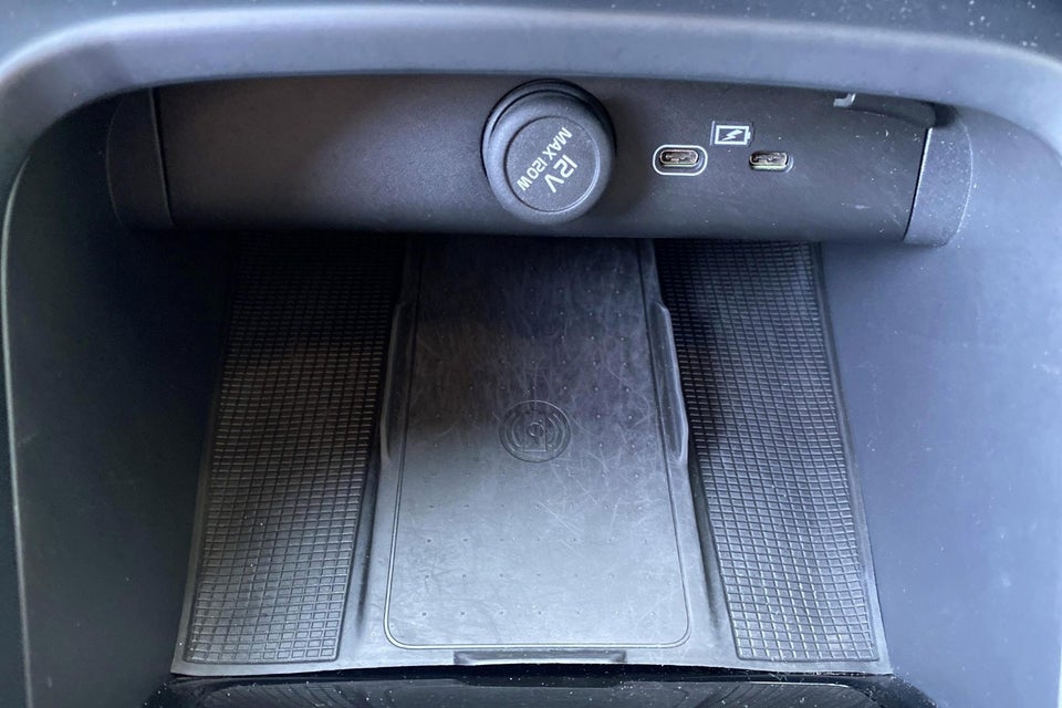 Volvo XC40 P8 ReCharge Twin Plus 5d