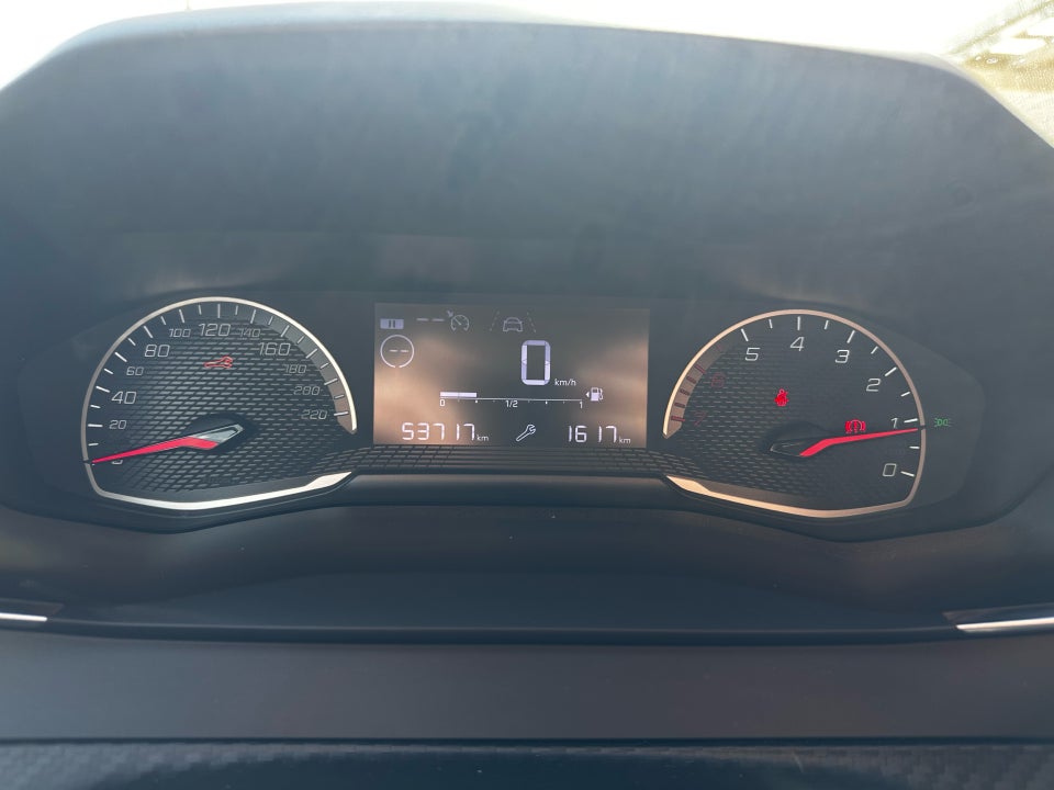 Peugeot 208 1,2 PureTech 75 Style 5d