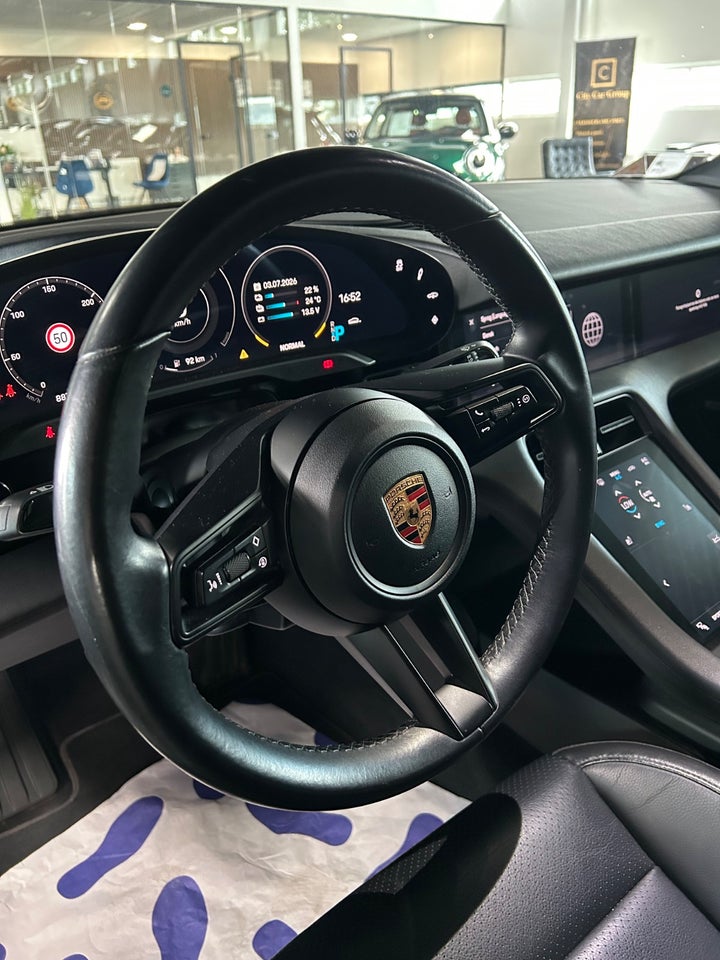 Porsche Taycan 4S Performance+ 4d