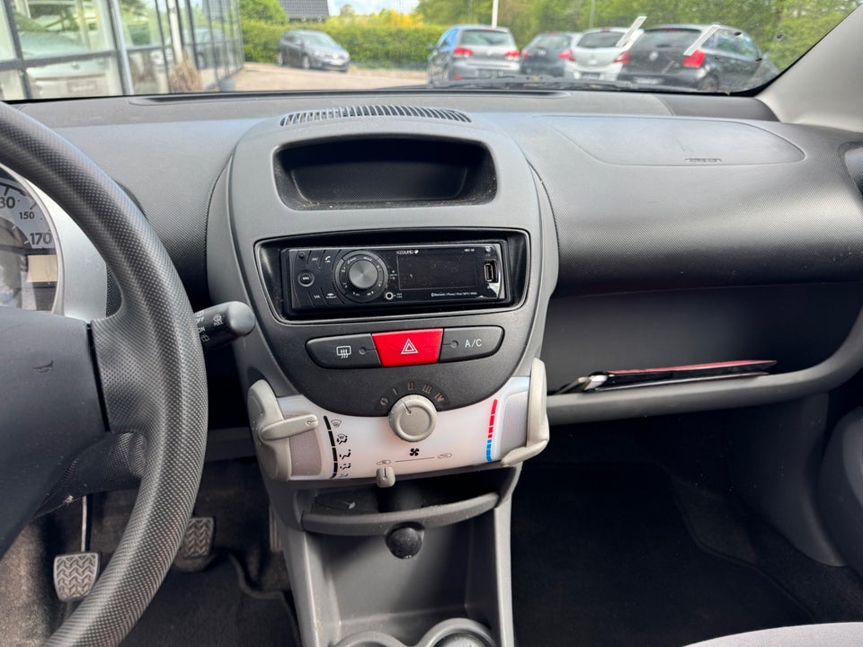 Peugeot 107 1,0 Active 5d