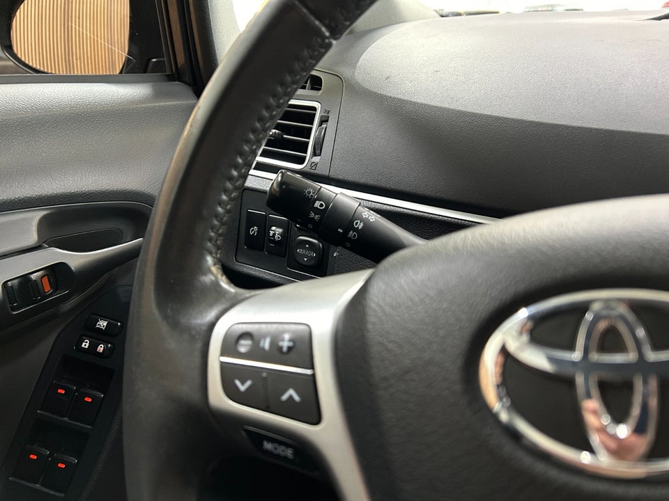 Toyota Verso 1,8 VVT-i T2 Touch 7prs 5d