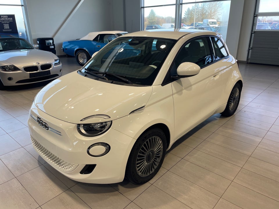 Fiat 500e 42 Icon 3d