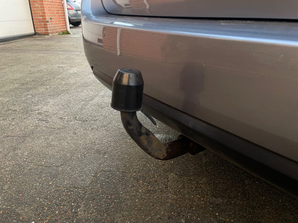 Peugeot 308 1,6 BlueHDi 120 Allure SW 5d