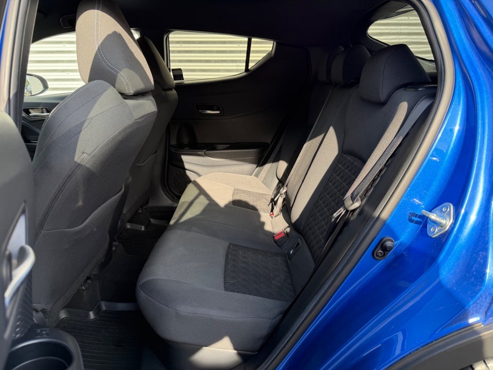 Toyota C-HR 2,0 Hybrid C-LUB Premium CVT 5d