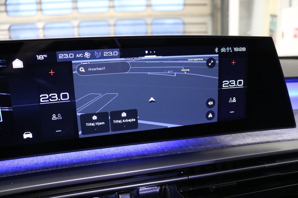 Peugeot e-3008 77 GT Pack 5d