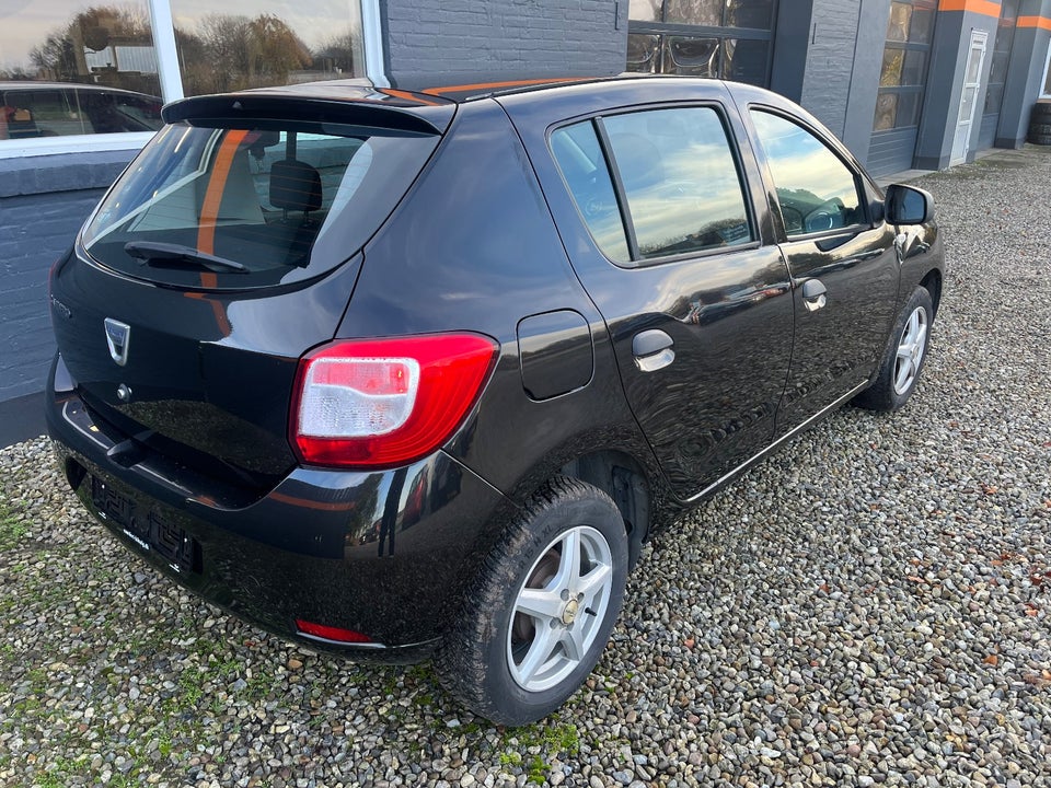 Dacia Sandero 1,2 16V Ambiance 5d