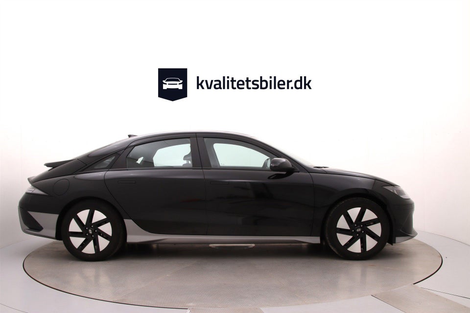 Hyundai Ioniq 6 53 Essential 4d