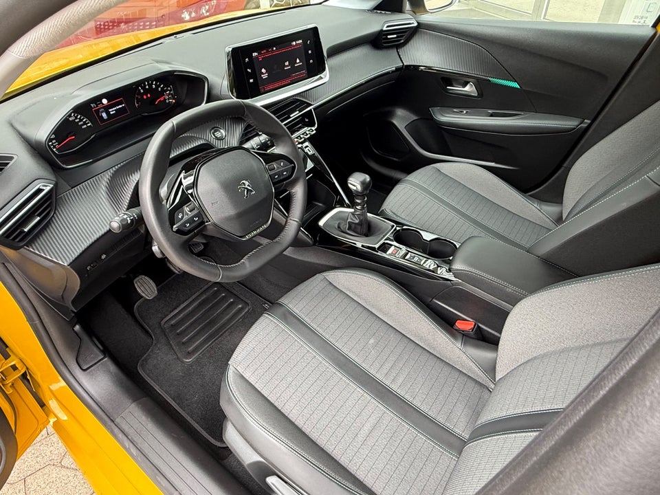 Peugeot 208 1,2 PureTech 100 Allure 5d