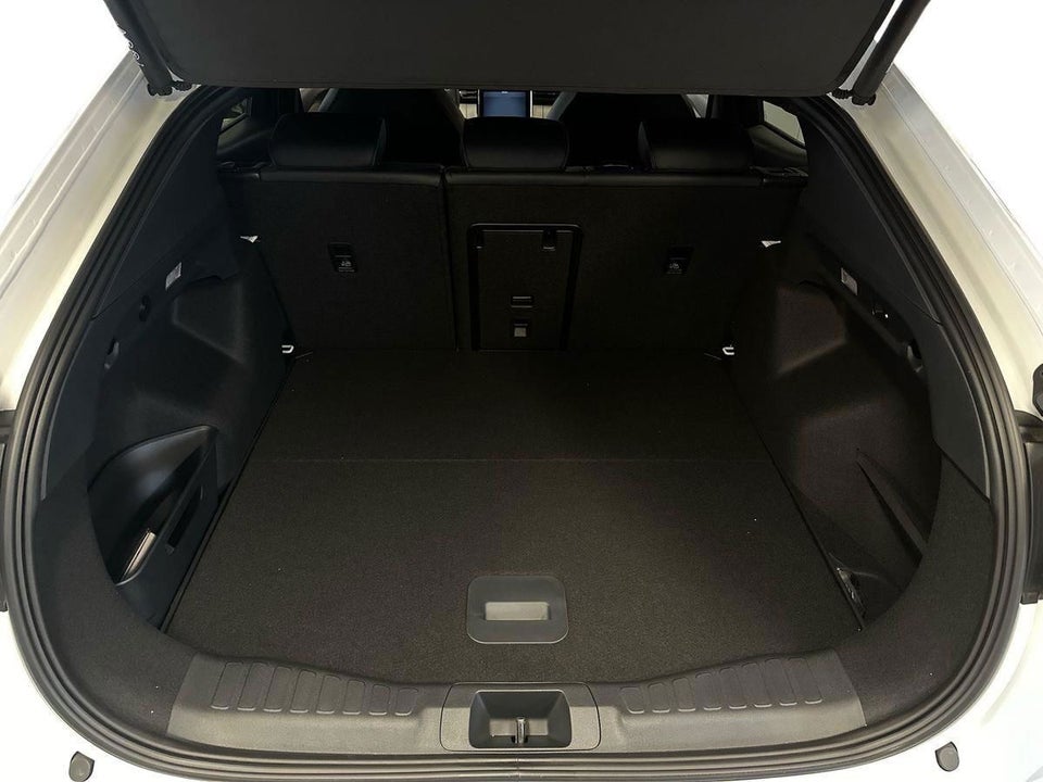 Ford Capri 82 Select Extended Range 5d