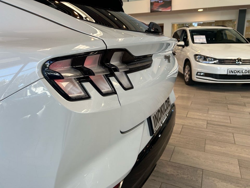 Ford Mustang Mach-E 88 Premium Extended Range 5d