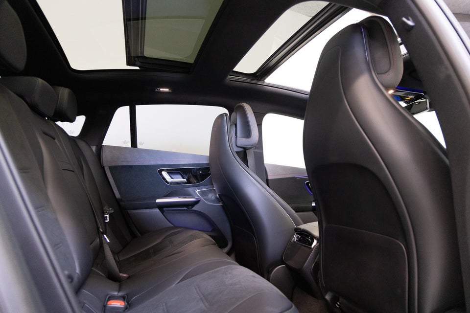 Mercedes EQE300 AMG Line 4d