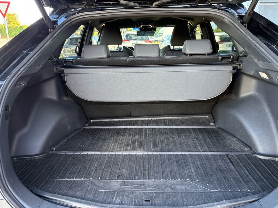 Toyota bZ4X Active 5d