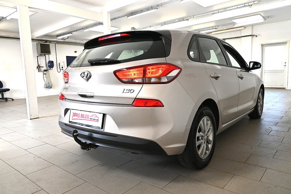Hyundai i30 1,6 CRDi 110 Life+ 5d