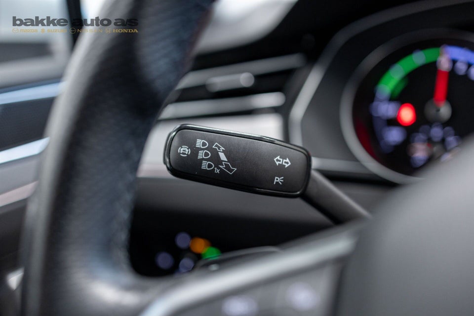 VW Passat 1,4 GTE Variant DSG 5d