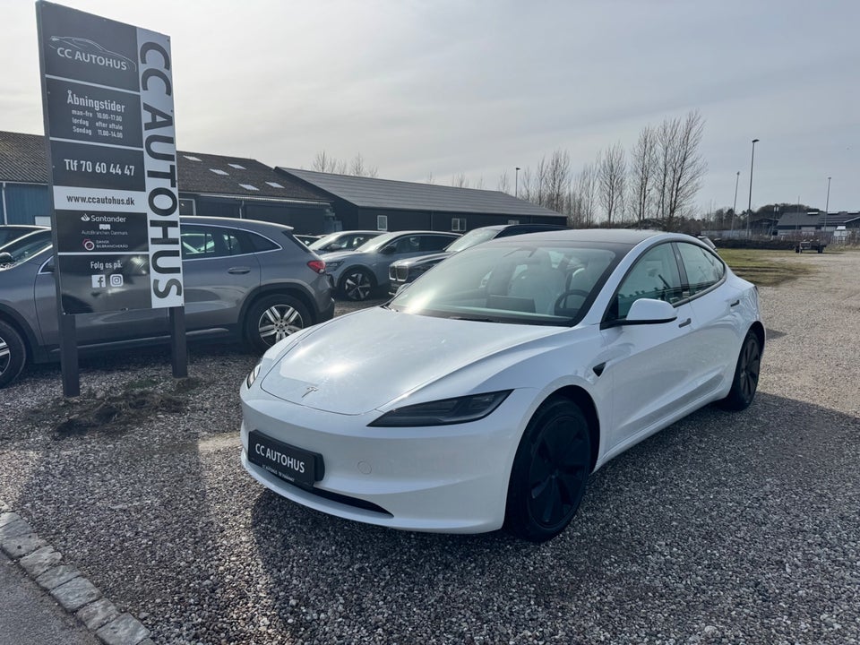 Tesla Model 3 RWD 4d