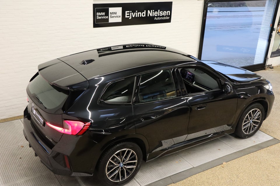 BMW iX1 xDrive30 M-Sport Premium 5d