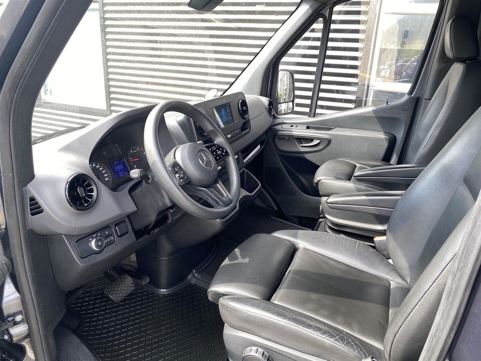 Mercedes Sprinter 317 2,0 CDi A2 Kassevogn aut. RWD