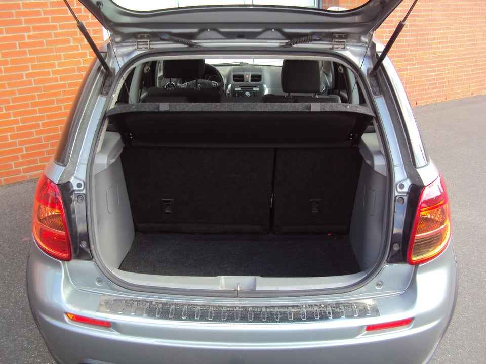 Suzuki SX4 1,6 CombiBack Tour 5d