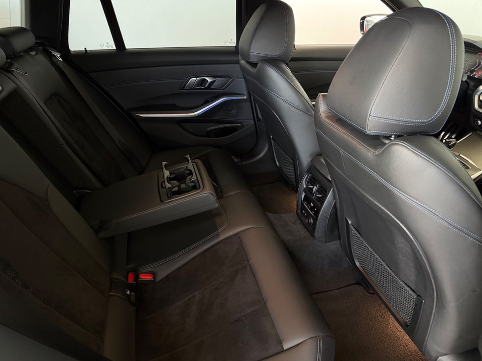 BMW 330i 2,0 Touring M-Sport aut. 5d