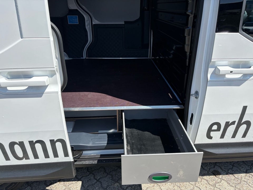 Kia PV5 71 Cargo L2H1 Long Range Work Pro