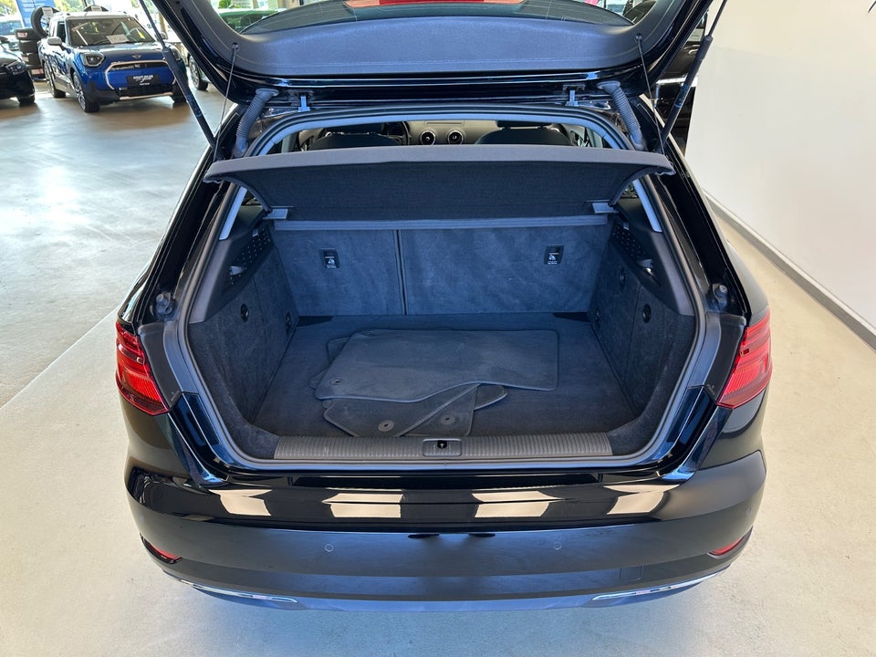 Audi A3 1,4 e-tron Sportback S-tr. 5d