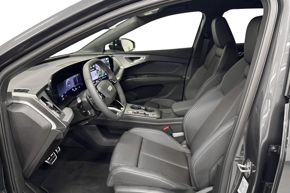 Audi Q4 e-tron performance 5d