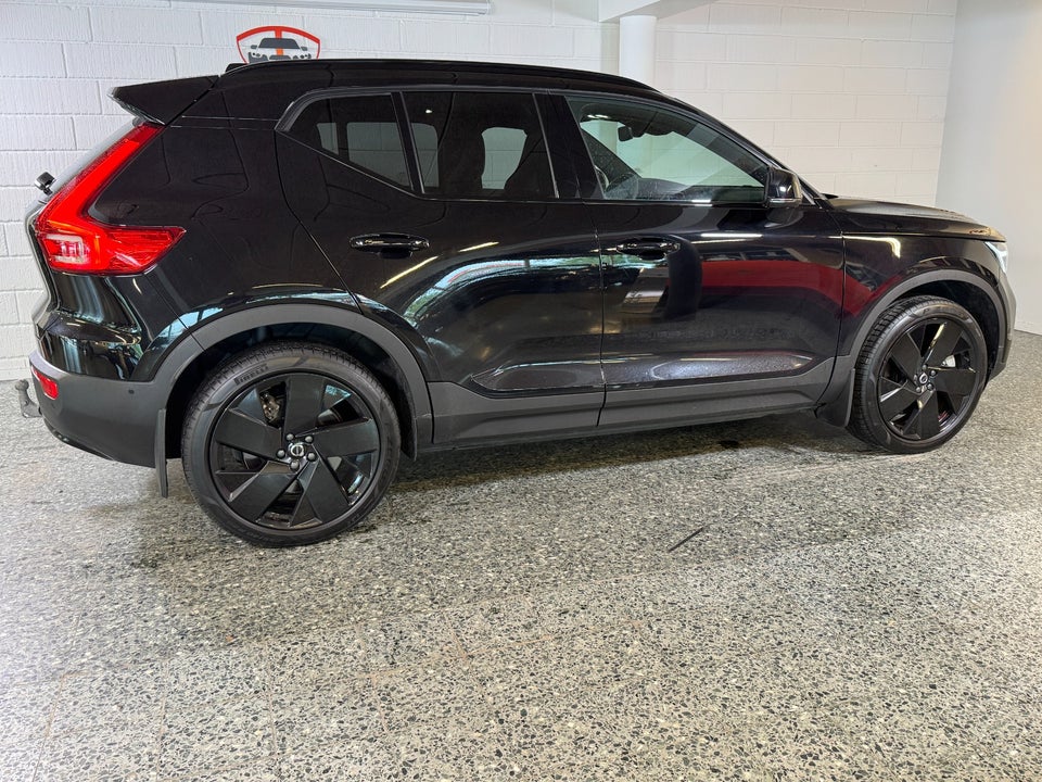 Volvo EX40 Twin Performance Ultra Black Edition 5d
