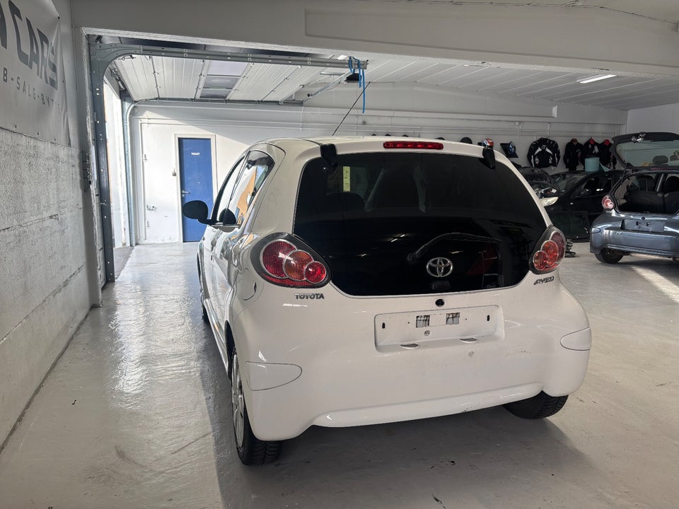 Toyota Aygo 1,0 VVT-i T2 5d